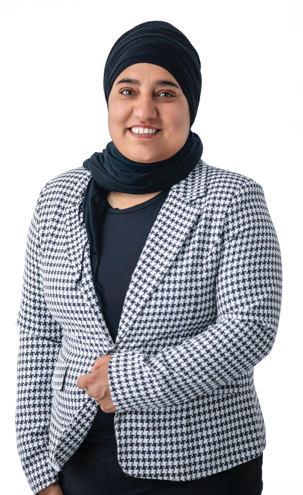 Profile photo of agent Raaz Kaur