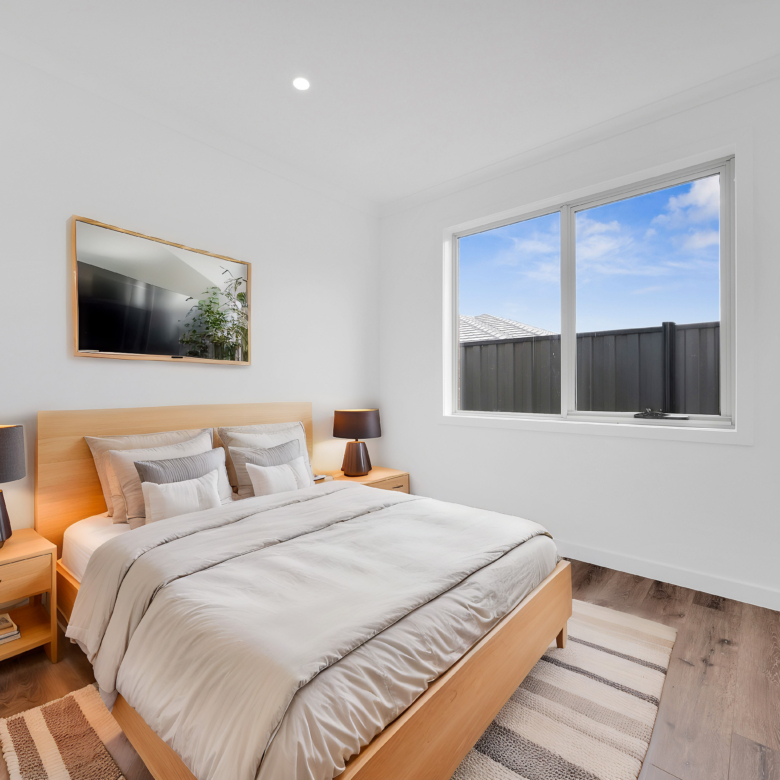 780